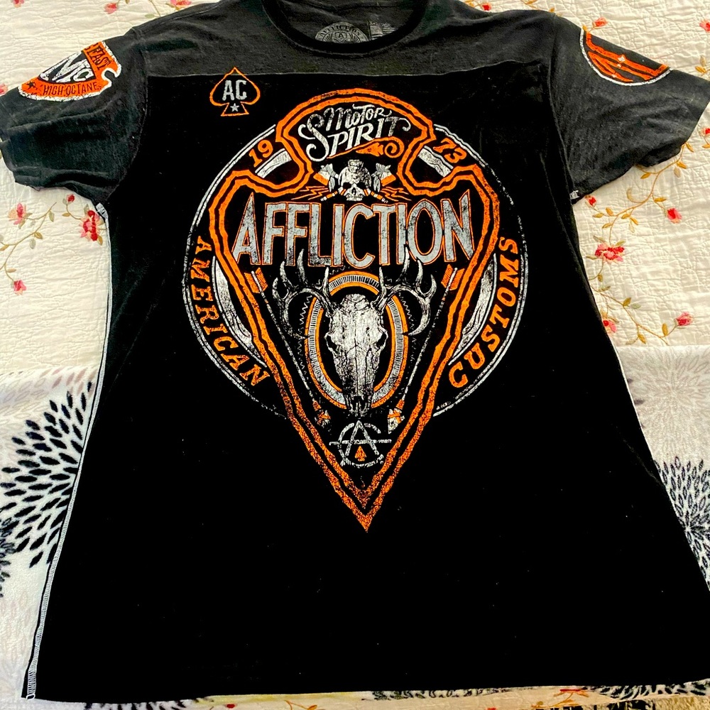 Men’s Affliction T-Shirt size XL